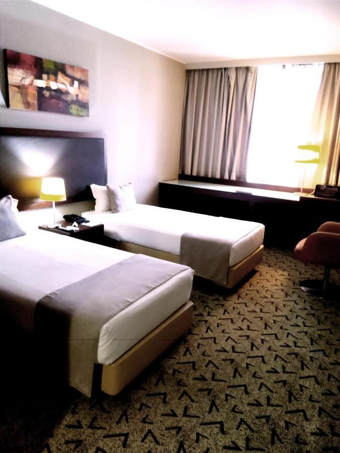 Skyna Hotel Luanda Buitenkant foto