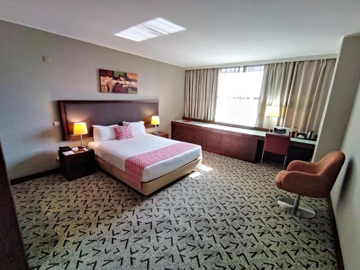 Skyna Hotel Luanda Buitenkant foto