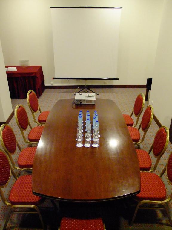 Skyna Hotel Luanda Buitenkant foto