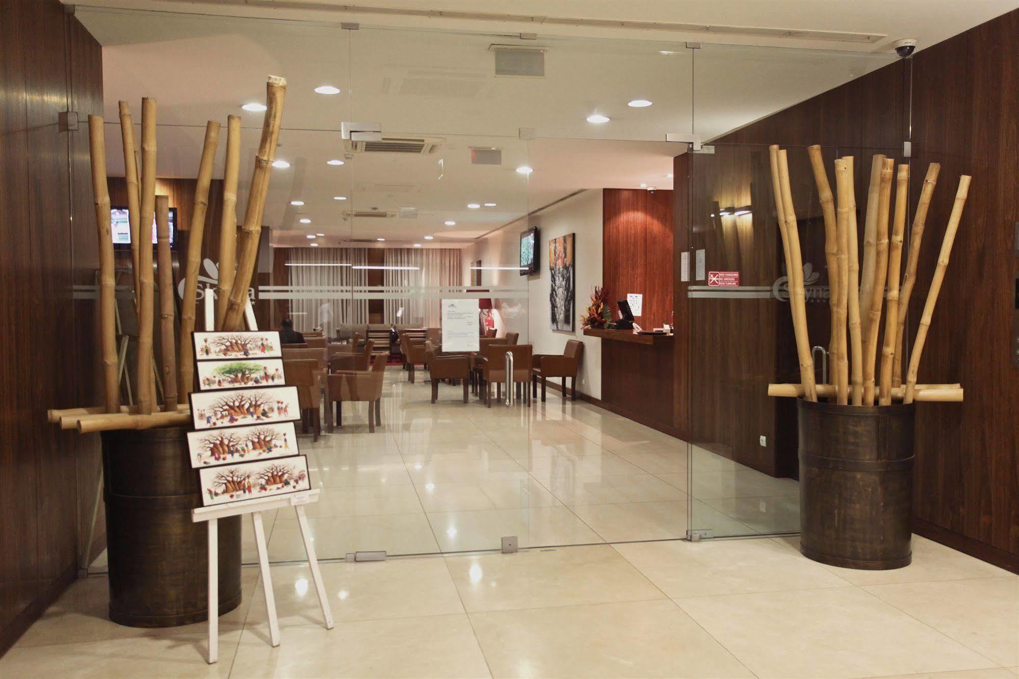 Skyna Hotel Luanda Buitenkant foto