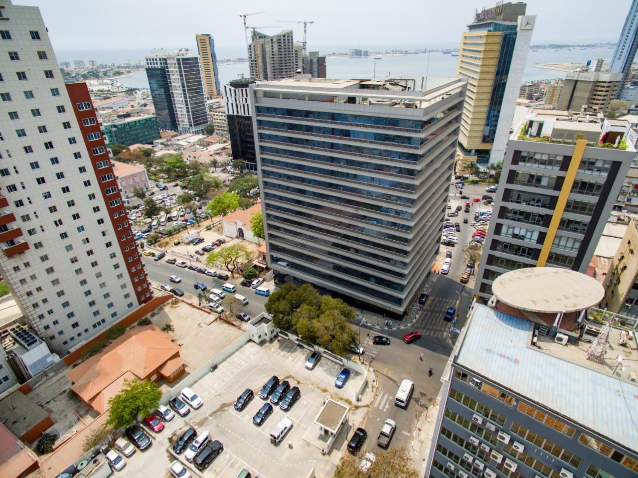Skyna Hotel Luanda Buitenkant foto